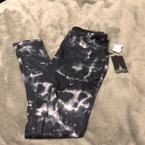 Workout pants